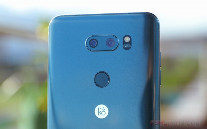 LG V30 hands-on photo 3