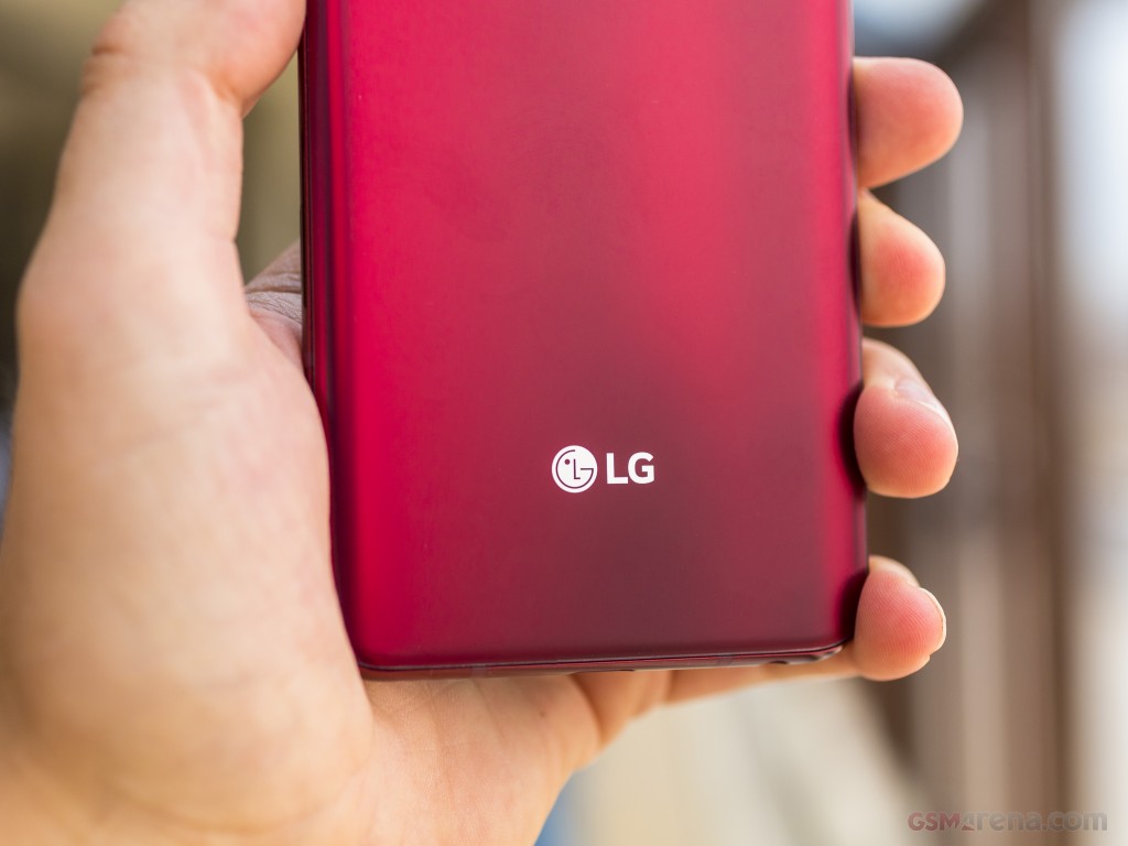 LG V40 ThinQ hands-on photo 7