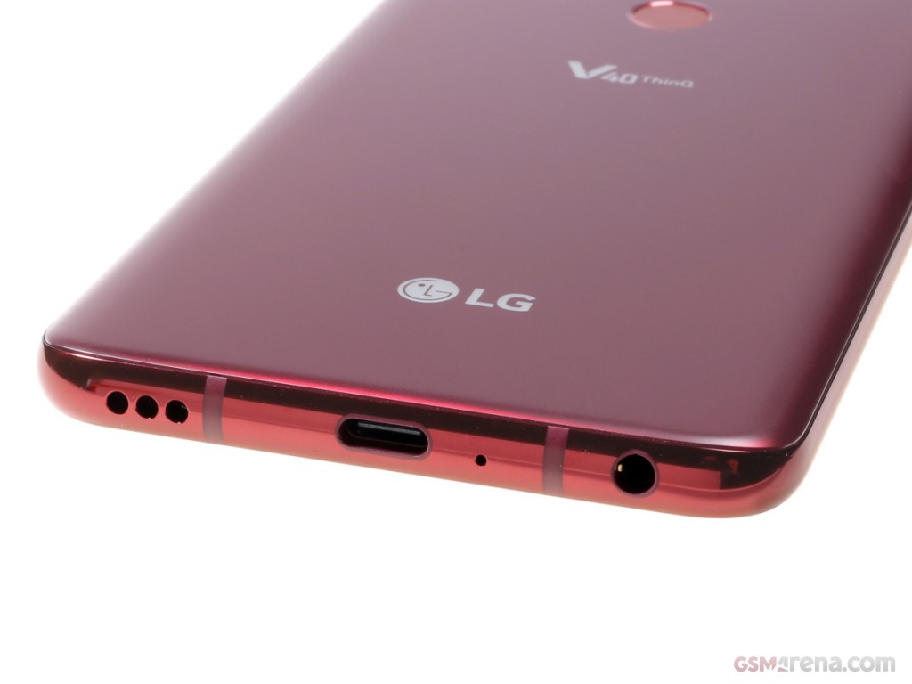 LG V40 ThinQ hands-on photo 13