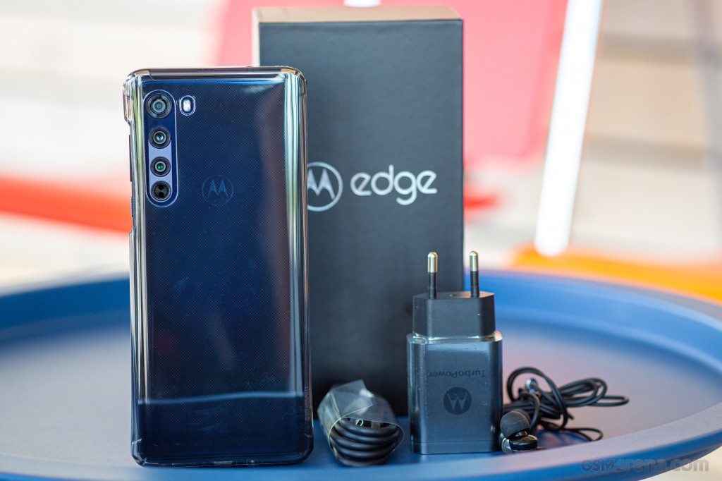 Motorola Edge hands-on photo 1
