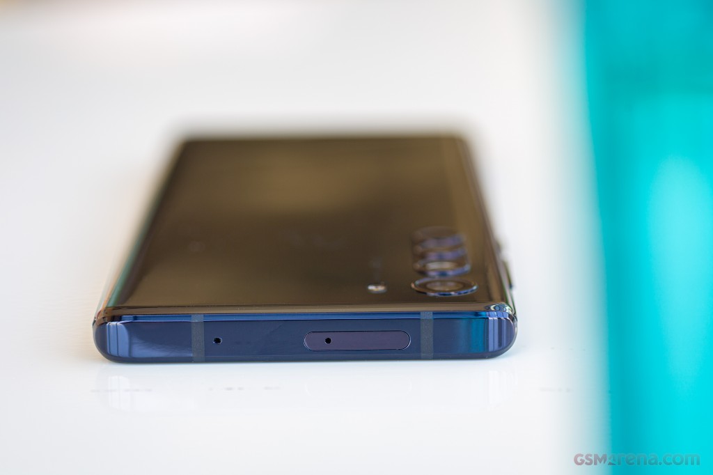 Motorola Edge hands-on photo 8