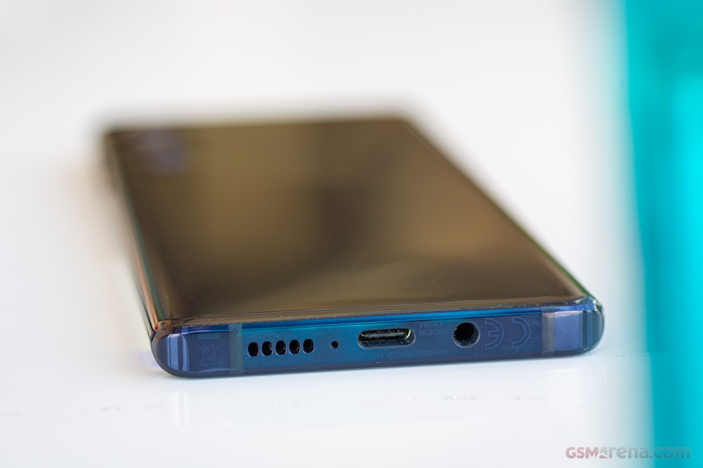 Motorola Edge hands-on photo 10
