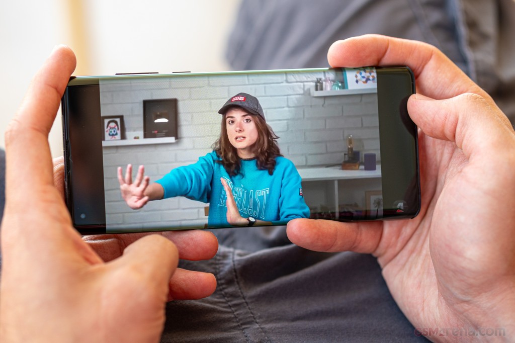 Motorola Edge hands-on photo 23