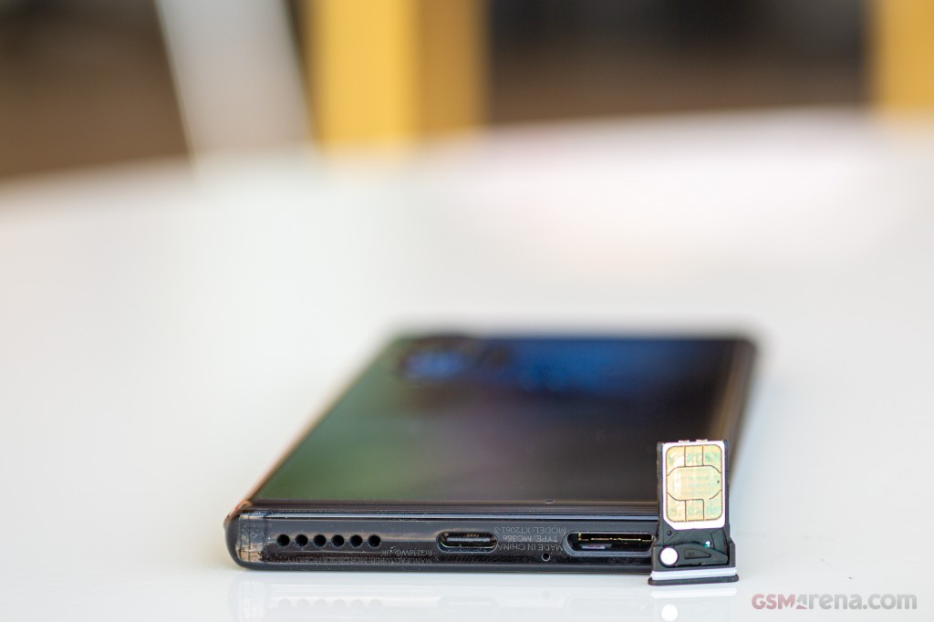Motorola Edge+ (2020) hands-on photo 9