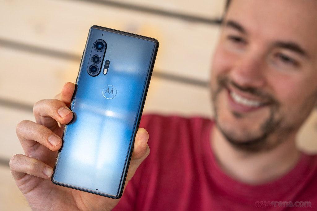 Motorola Edge+ (2020) hands-on photo 25