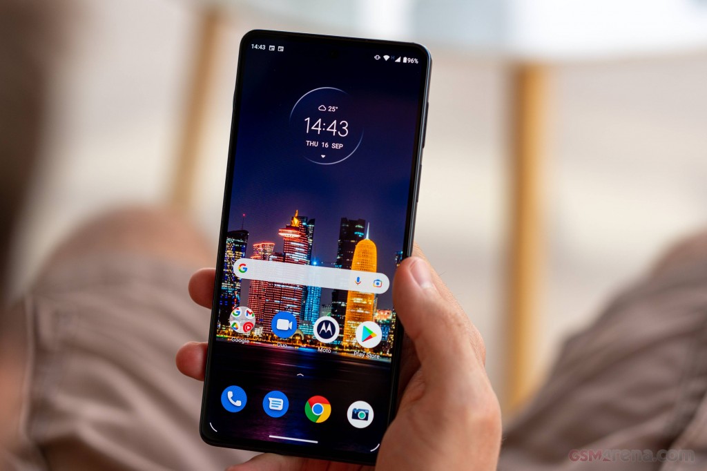 Motorola Edge 20 Pro hands-on photo 23