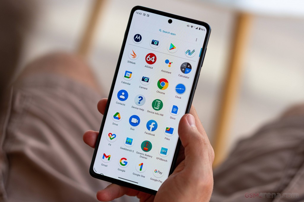 Motorola Edge 20 Pro hands-on photo 24