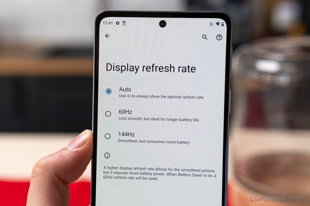 Motorola Edge 30 Pro hands-on photo 20