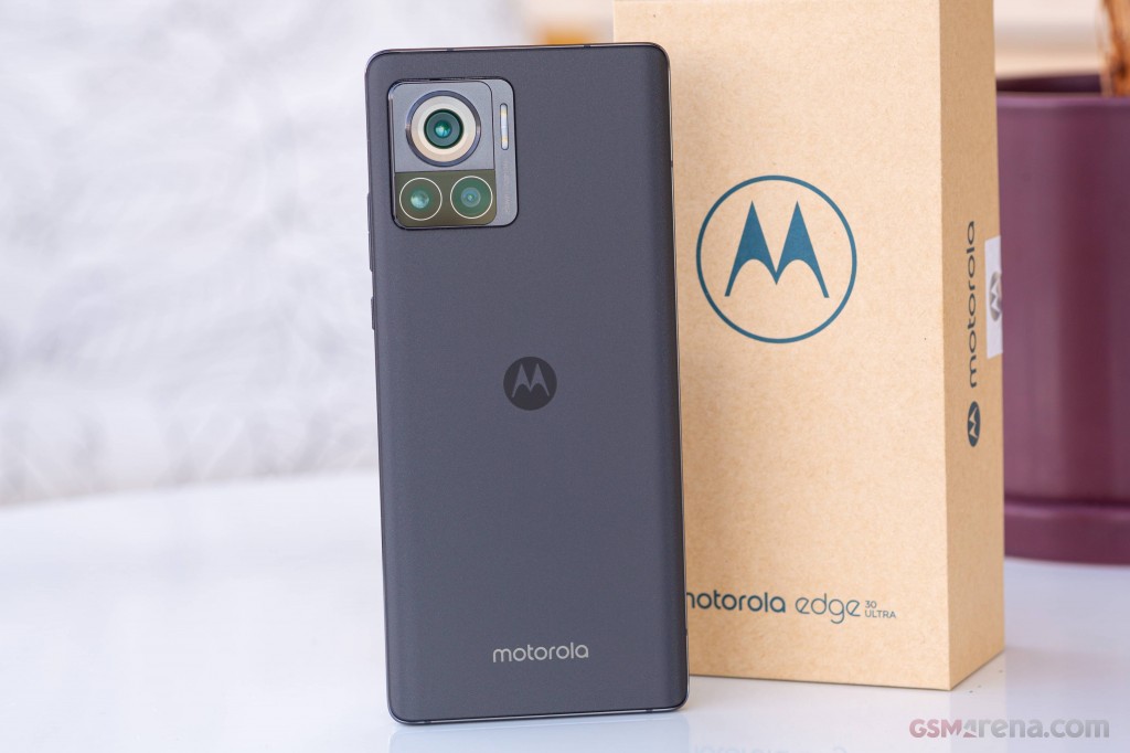 Motorola Edge 30 Ultra hands-on photo 4