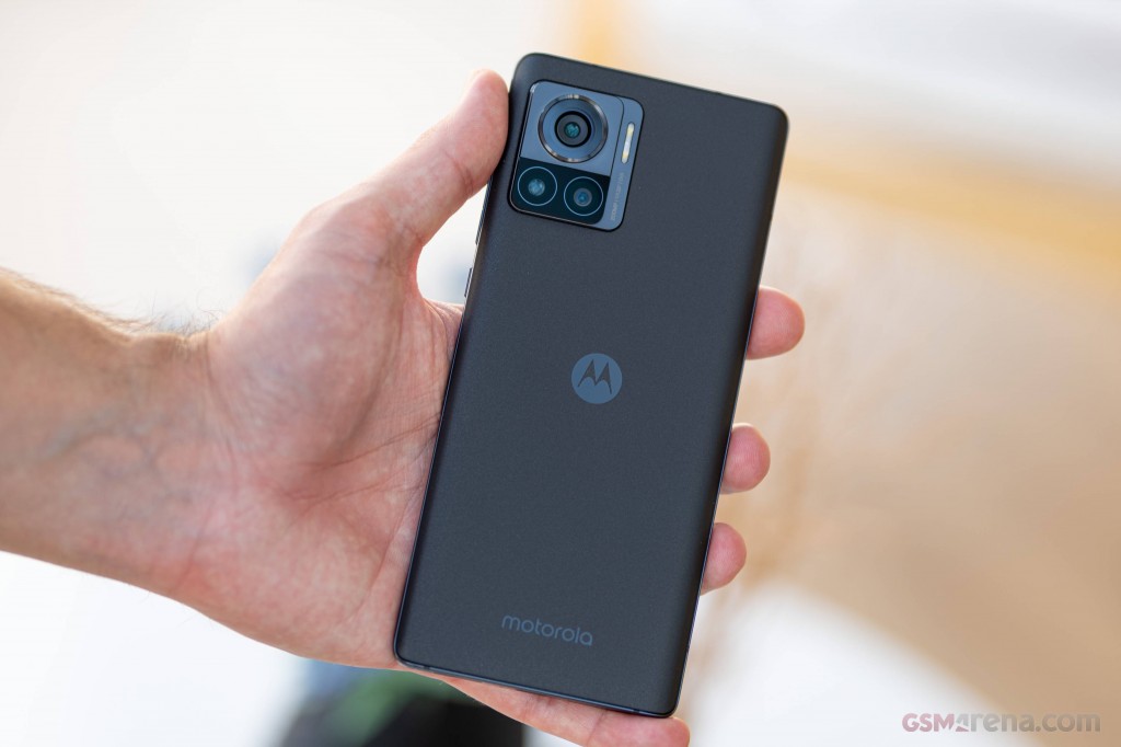 Motorola Edge 30 Ultra hands-on photo 13