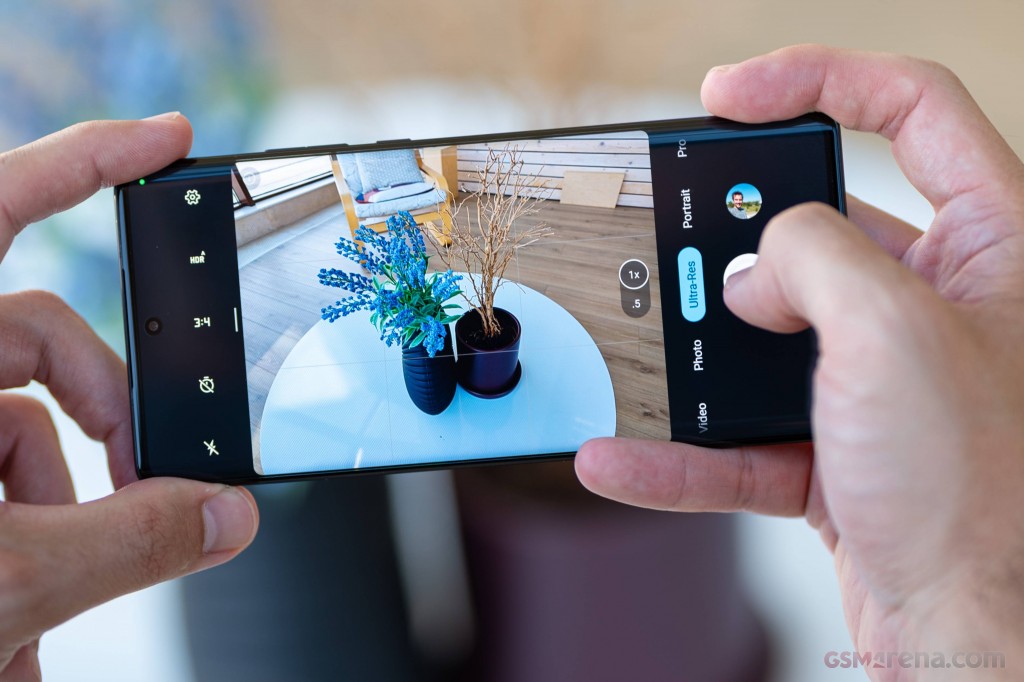 Motorola Edge 30 Ultra hands-on photo 18