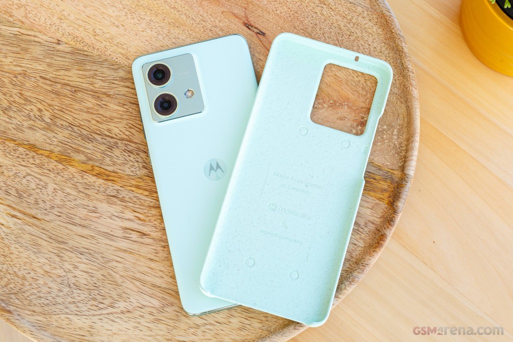 Motorola Edge 40 Neo hands-on photo 2