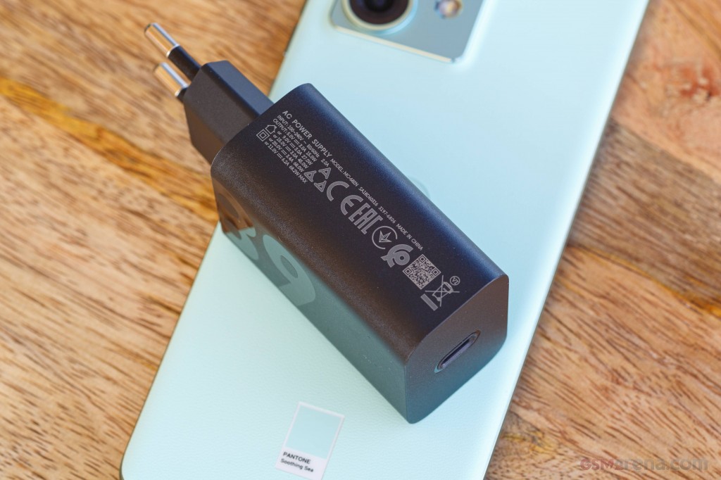 Motorola Edge 40 Neo hands-on photo 3