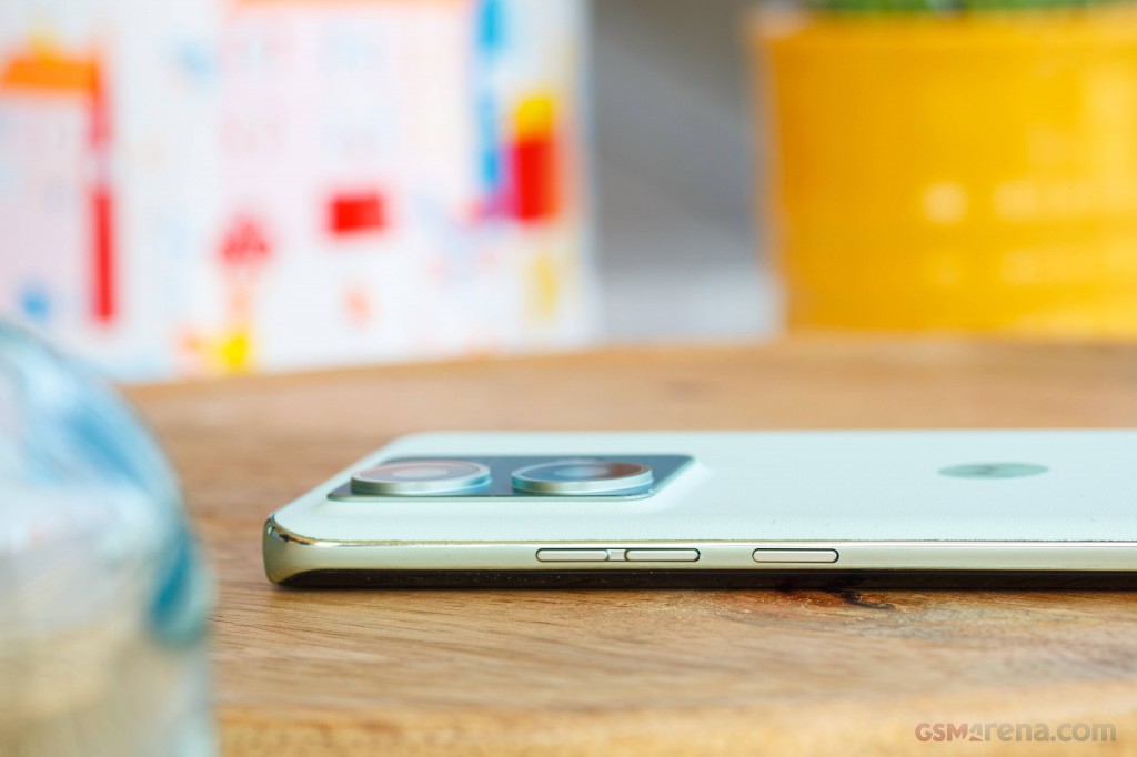 Motorola Edge 40 Neo hands-on photo 12
