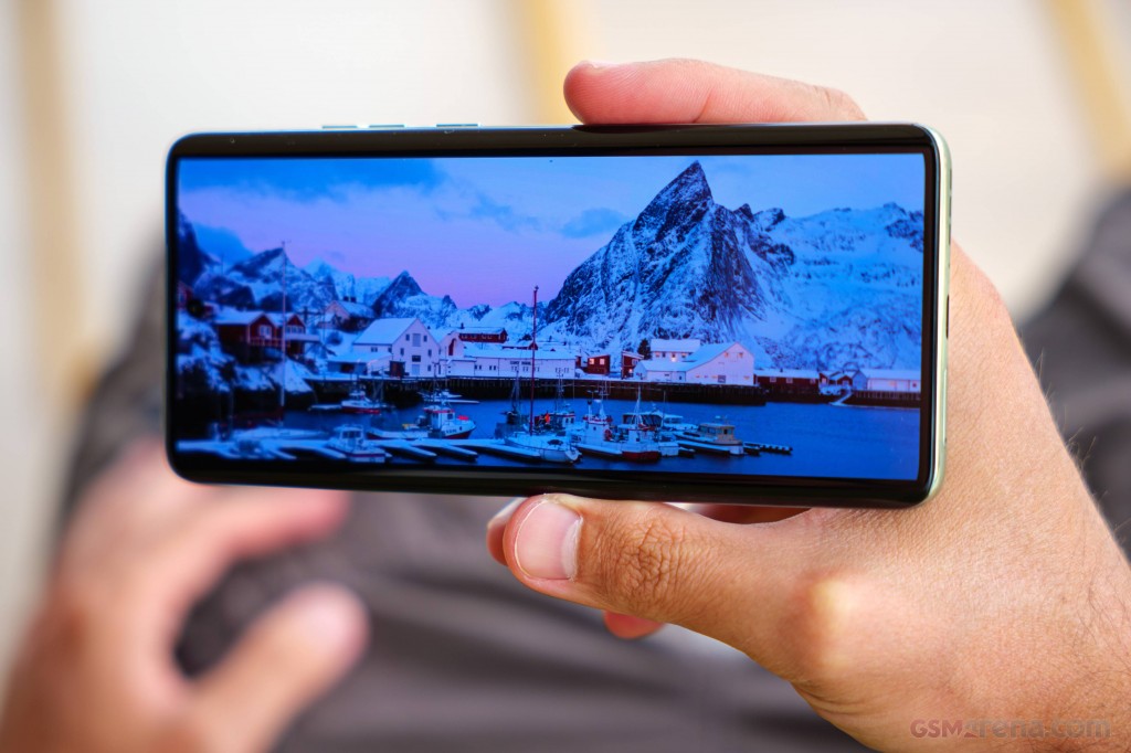 Motorola Edge 40 Neo hands-on photo 20