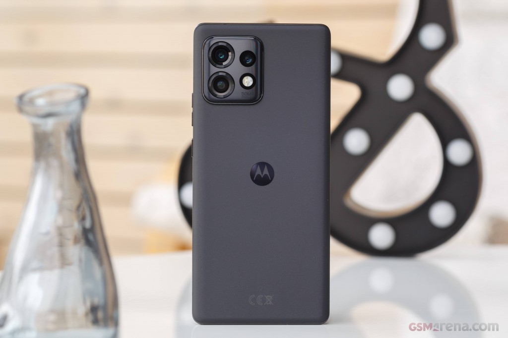 Motorola Edge 40 Pro hands-on photo 4