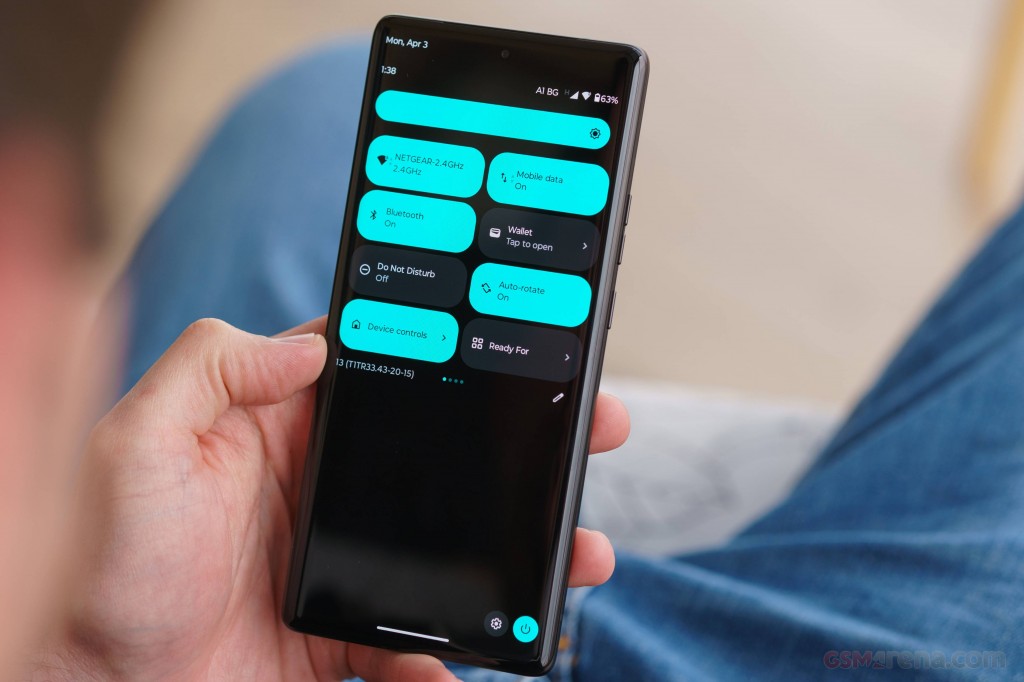 Motorola Edge 40 Pro hands-on photo 17