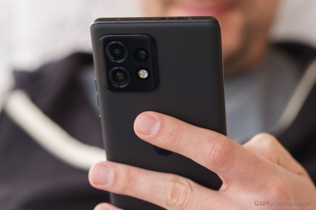 Motorola Edge 40 Pro hands-on photo 21