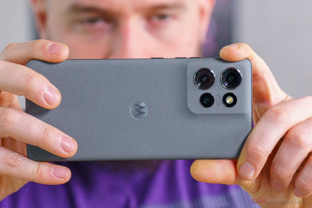Motorola Edge 50 hands-on photo 12