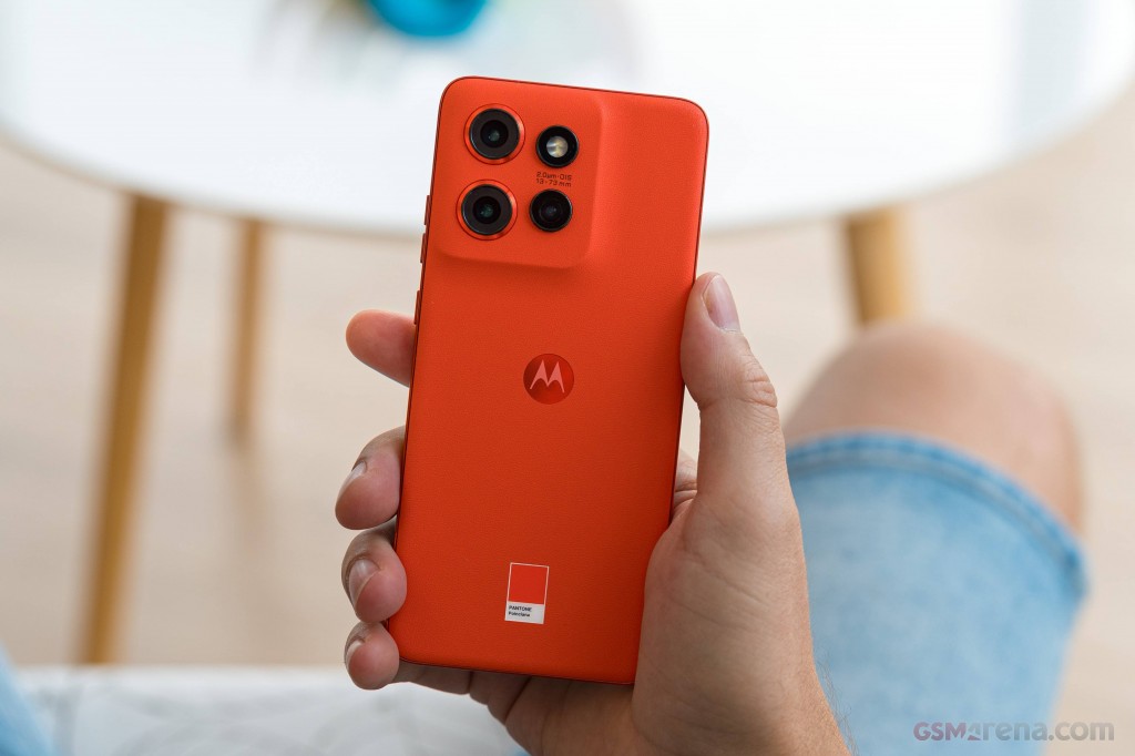 Motorola Edge 50 Neo hands-on photo 18