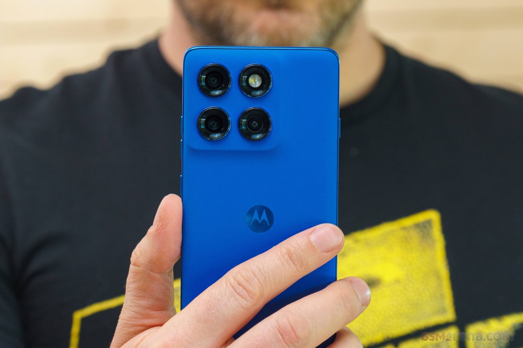 Motorola Edge 60 Pro hands-on photo 17