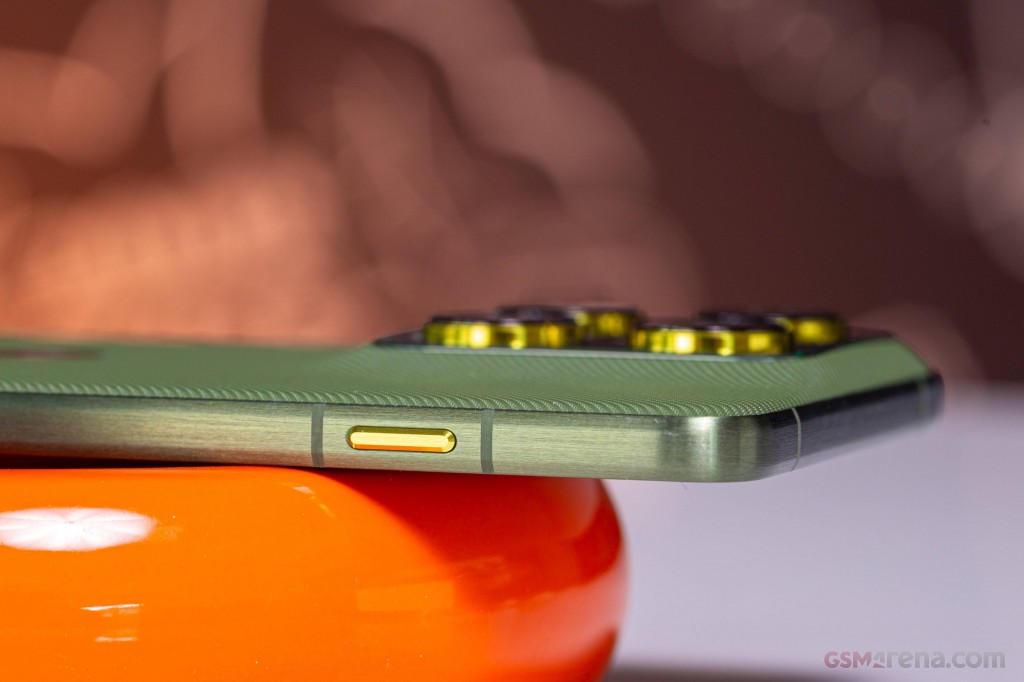 Motorola Edge 70 hands-on photo 14