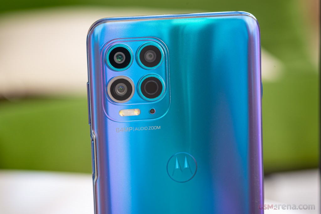 Motorola Moto G100 (2021) hands-on photo 3