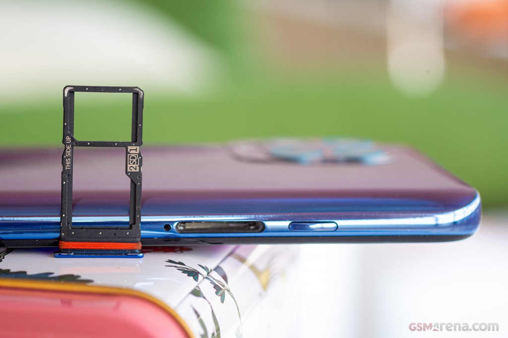 Motorola Moto G100 (2021) hands-on photo 11
