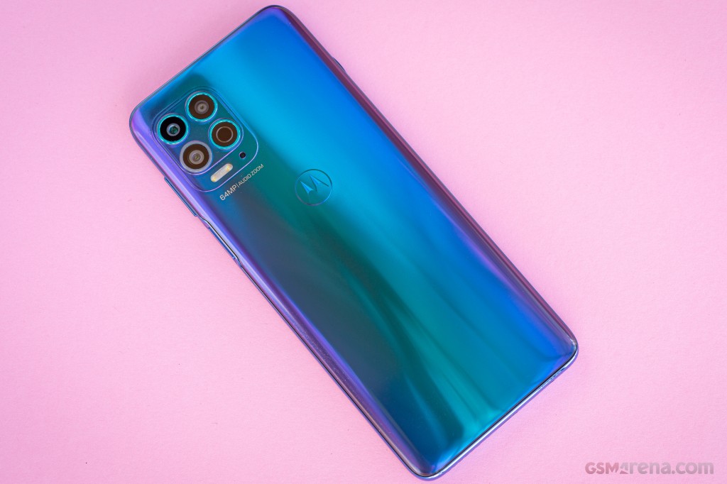 Motorola Moto G100 (2021) hands-on photo 13