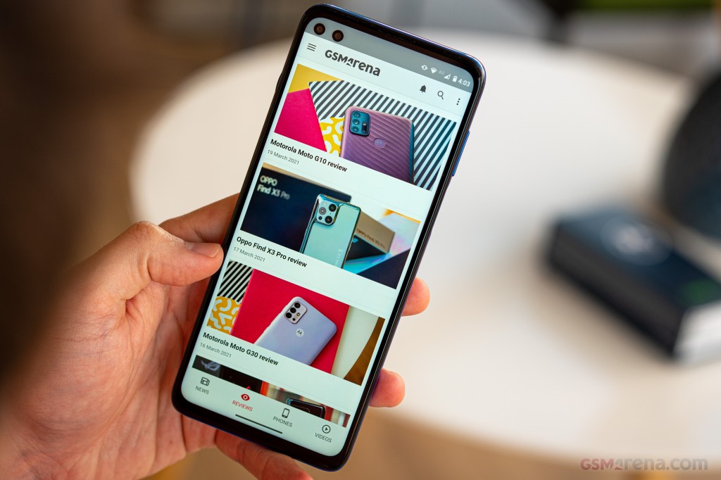 Motorola Moto G100 (2021) hands-on photo 20