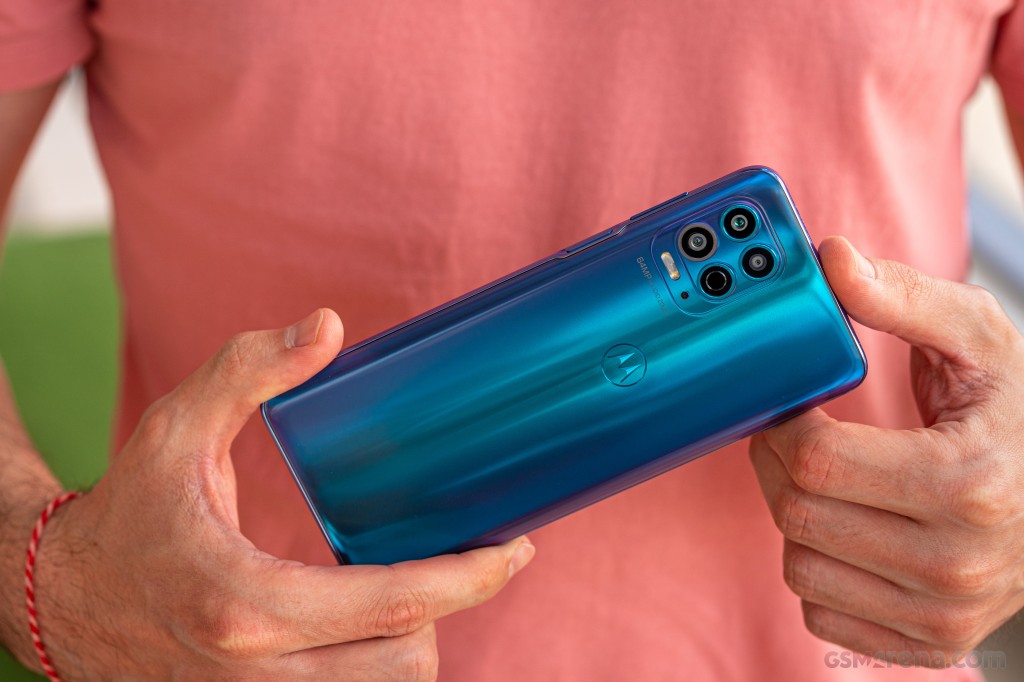 Motorola Moto G100 (2021) hands-on photo 26
