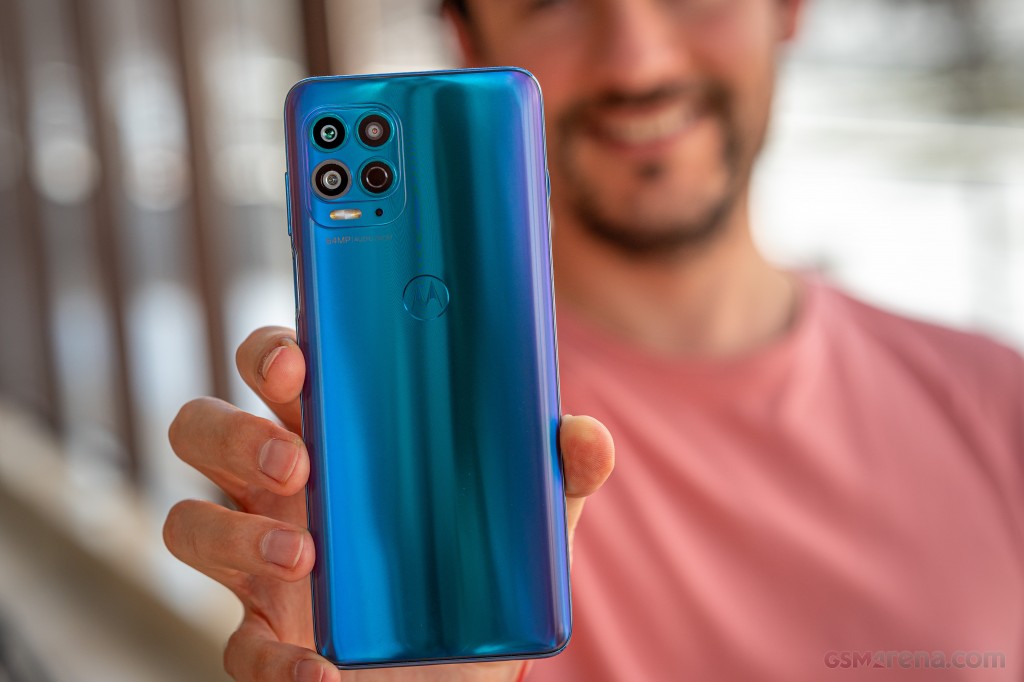 Motorola Moto G100 (2021) hands-on photo 27
