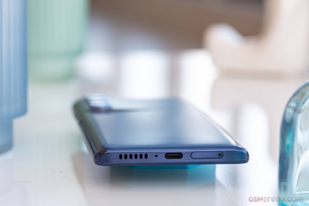 Motorola Moto G200 5G hands-on photo 4
