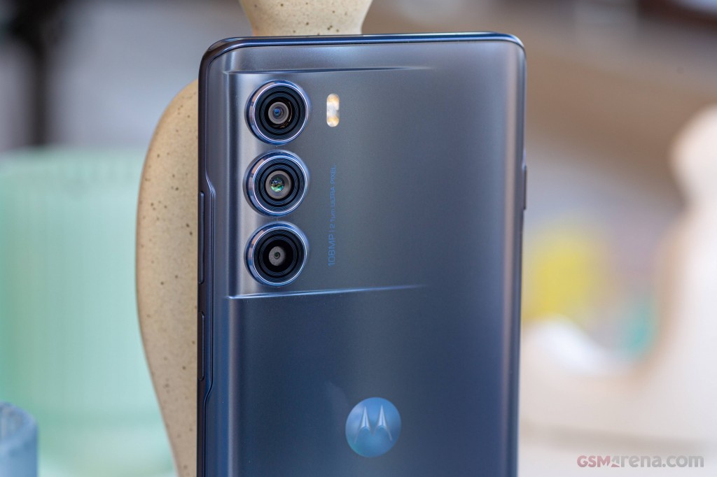 Motorola Moto G200 5G hands-on photo 8