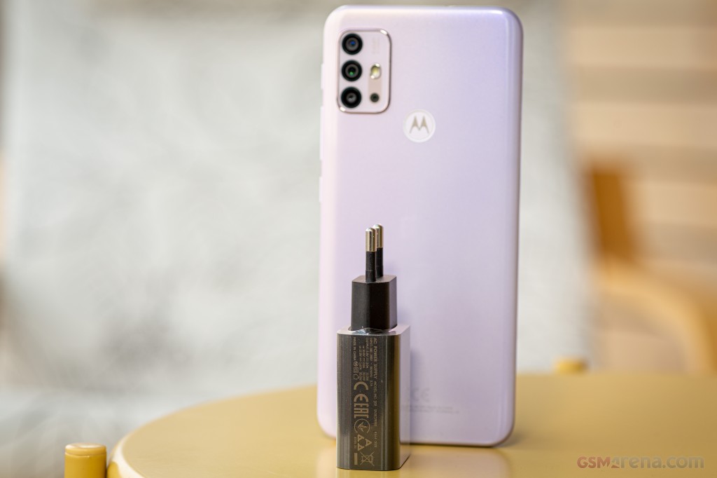 Motorola Moto G30 hands-on photo 5