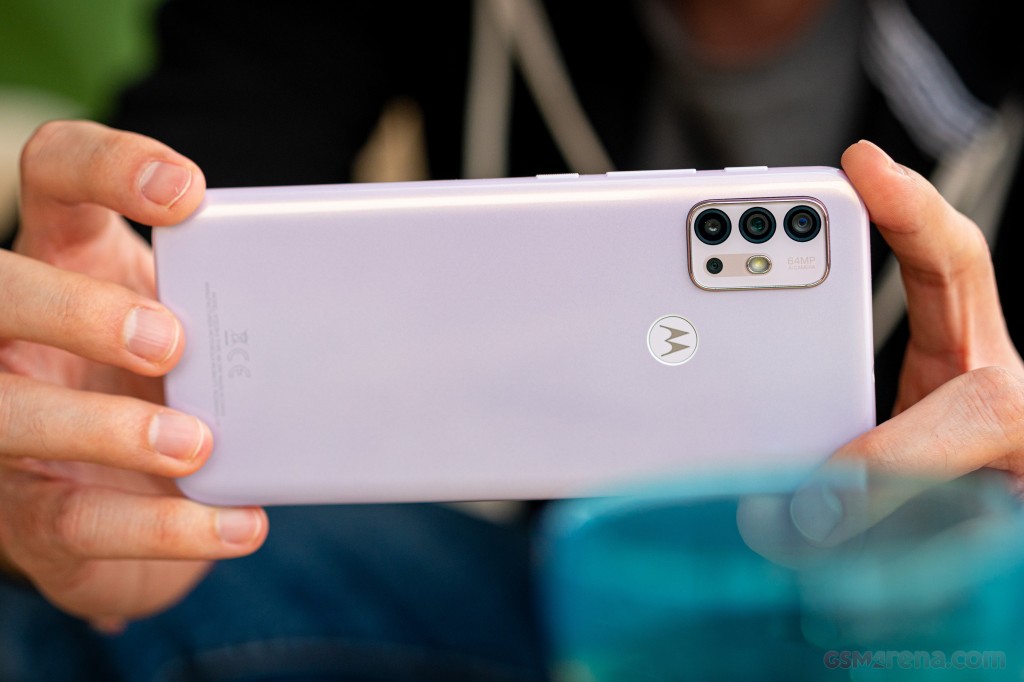 Motorola Moto G30 hands-on photo 23