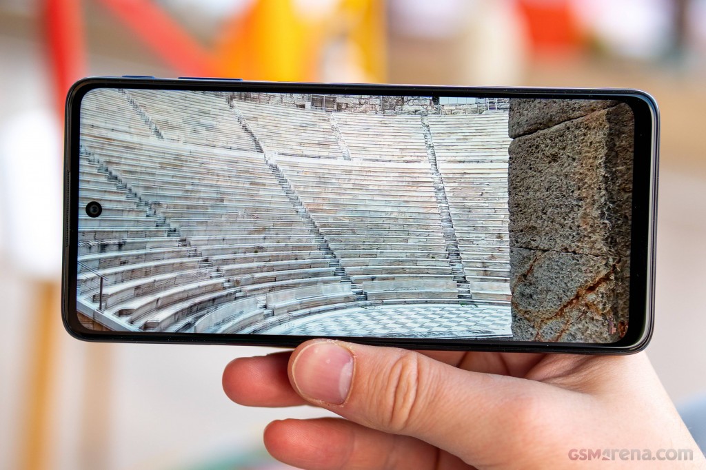 Motorola Moto G51 5G hands-on photo 11