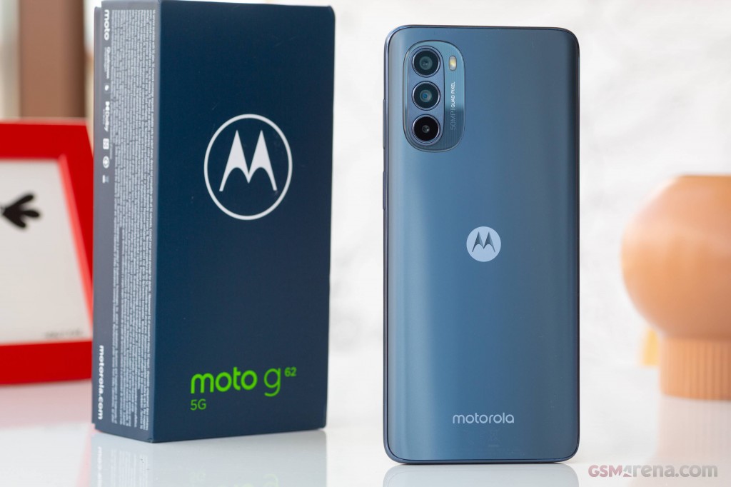 Motorola Moto G62 5G hands-on photo 2