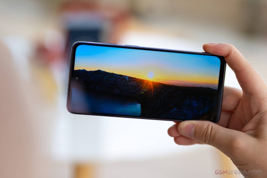 Motorola Moto G62 5G hands-on photo 9