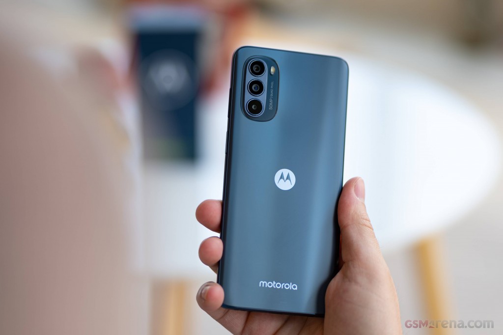 Motorola Moto G62 5G hands-on photo 11