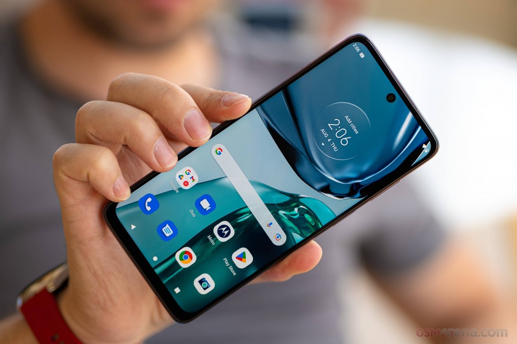 Motorola Moto G62 5G hands-on photo 14