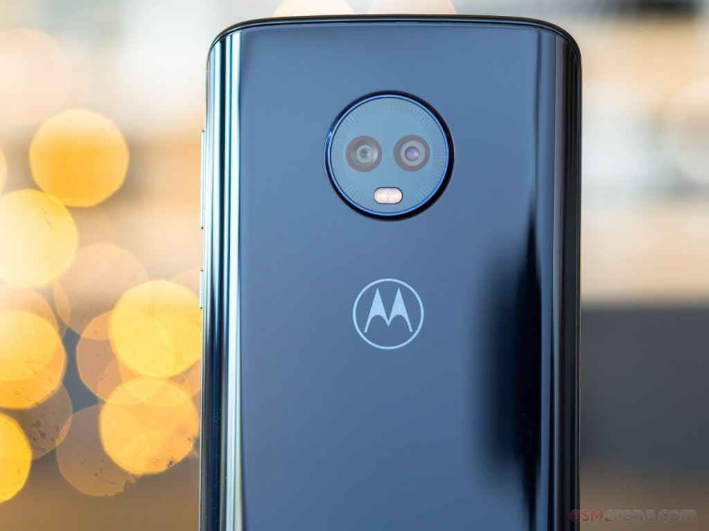 Motorola Moto G6 Plus hands-on photo 2