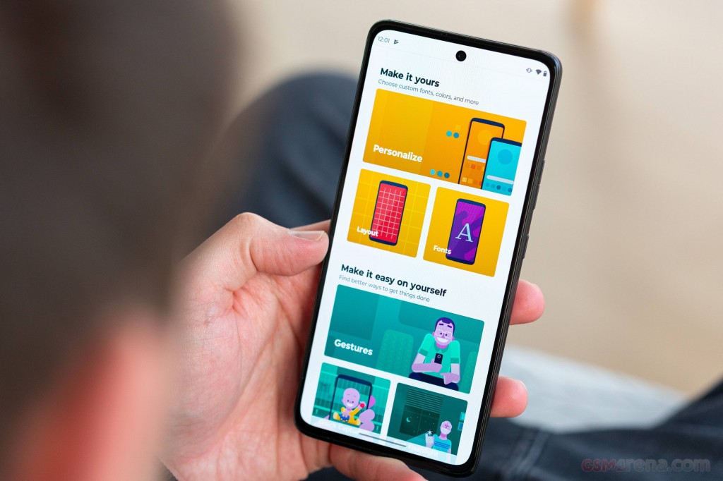 Motorola Moto G72 hands-on photo 24