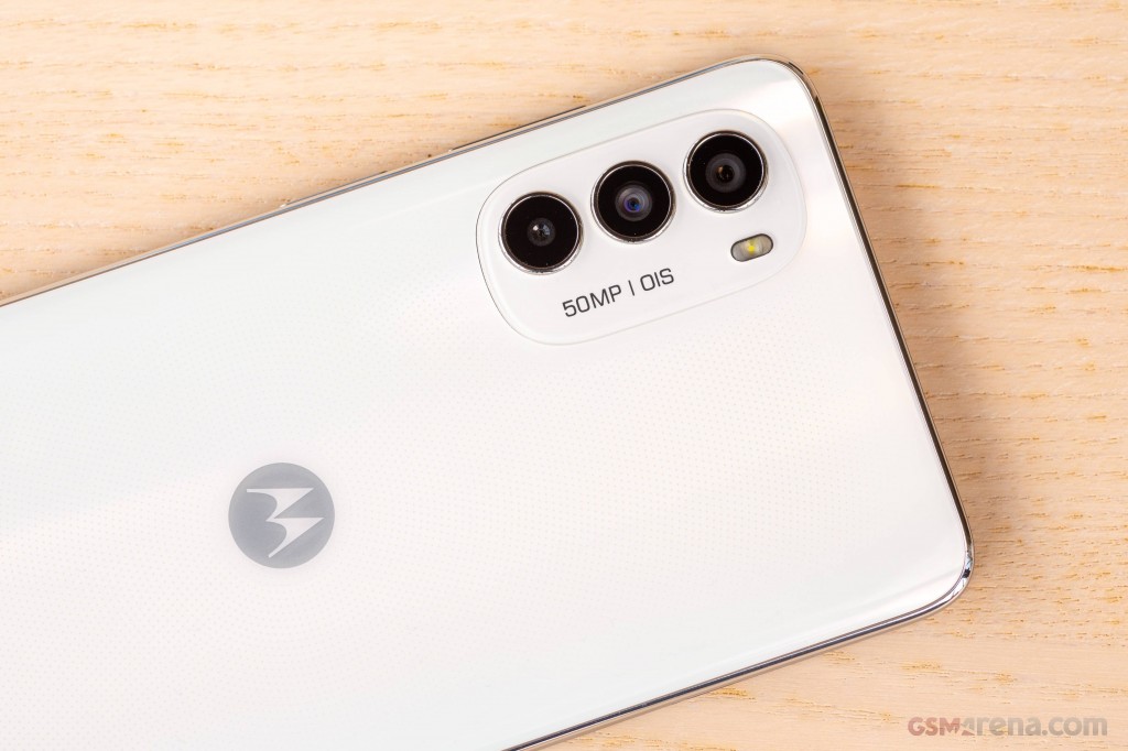 Motorola Moto G82 hands-on photo 6