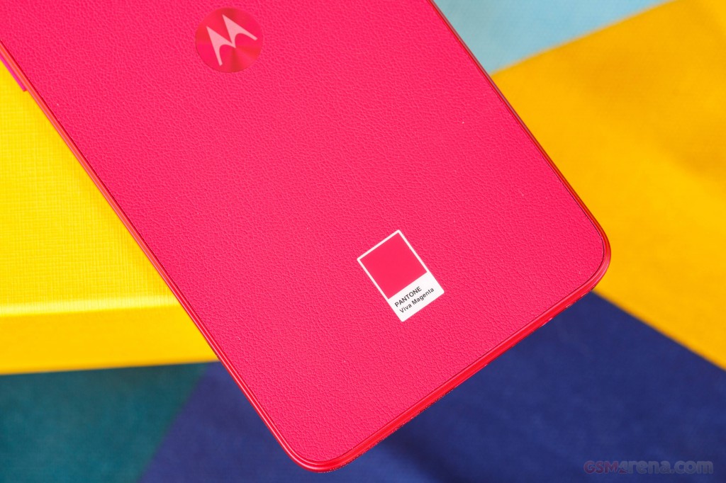 Motorola Moto G84 hands-on photo 4