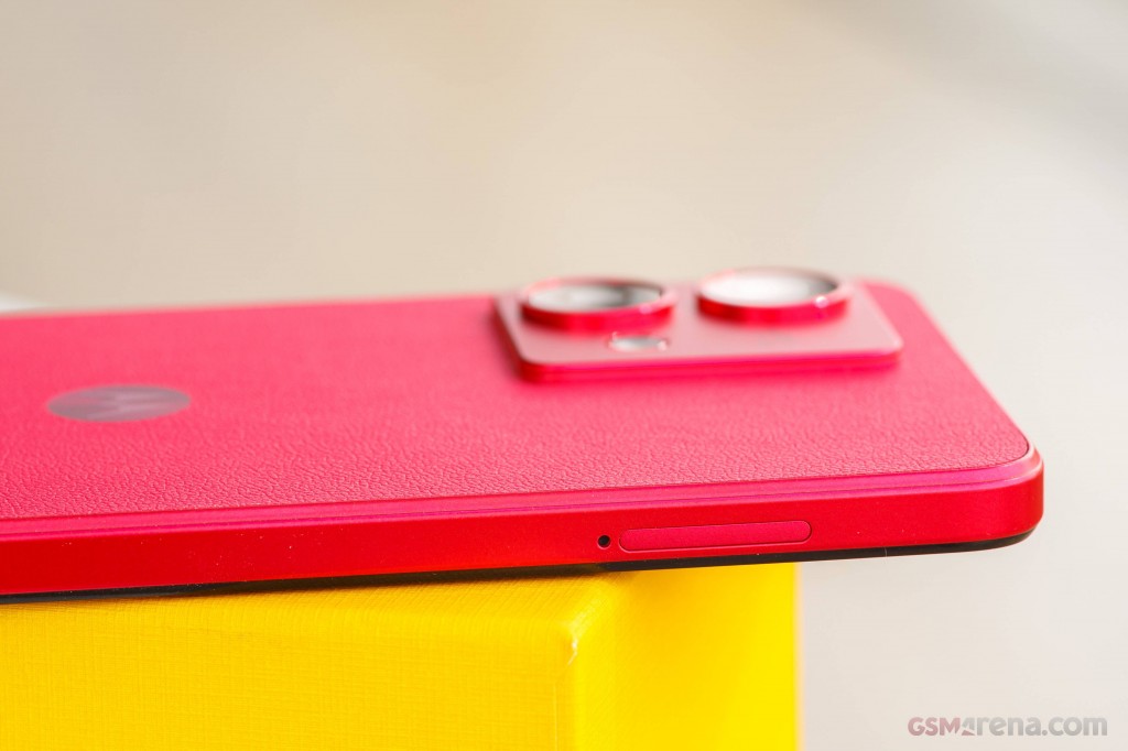 Motorola Moto G84 hands-on photo 11