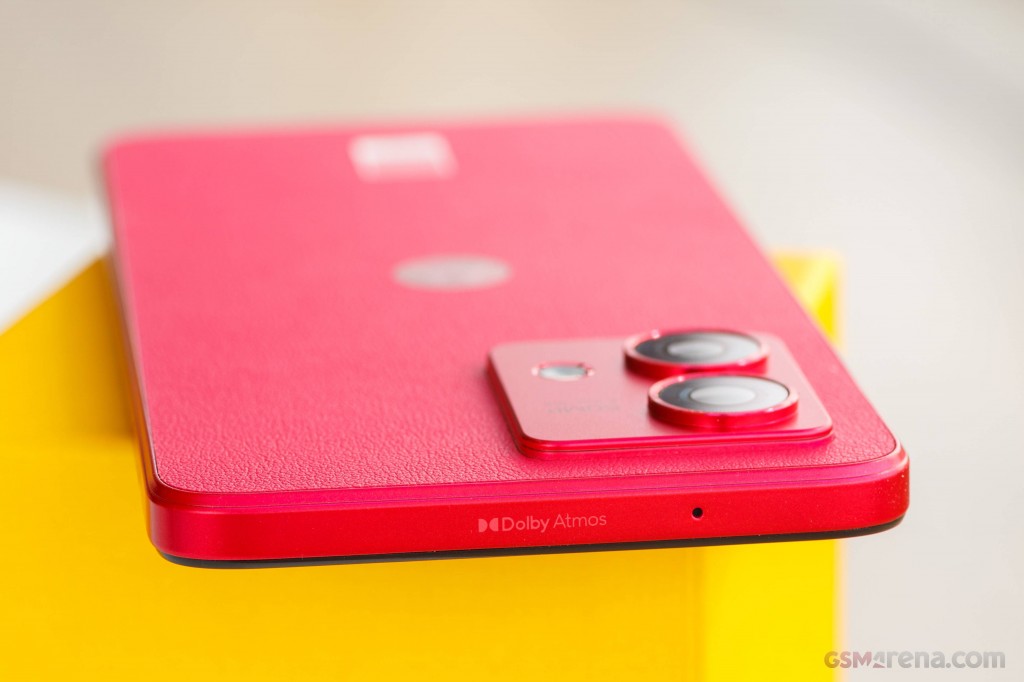 Motorola Moto G84 hands-on photo 12