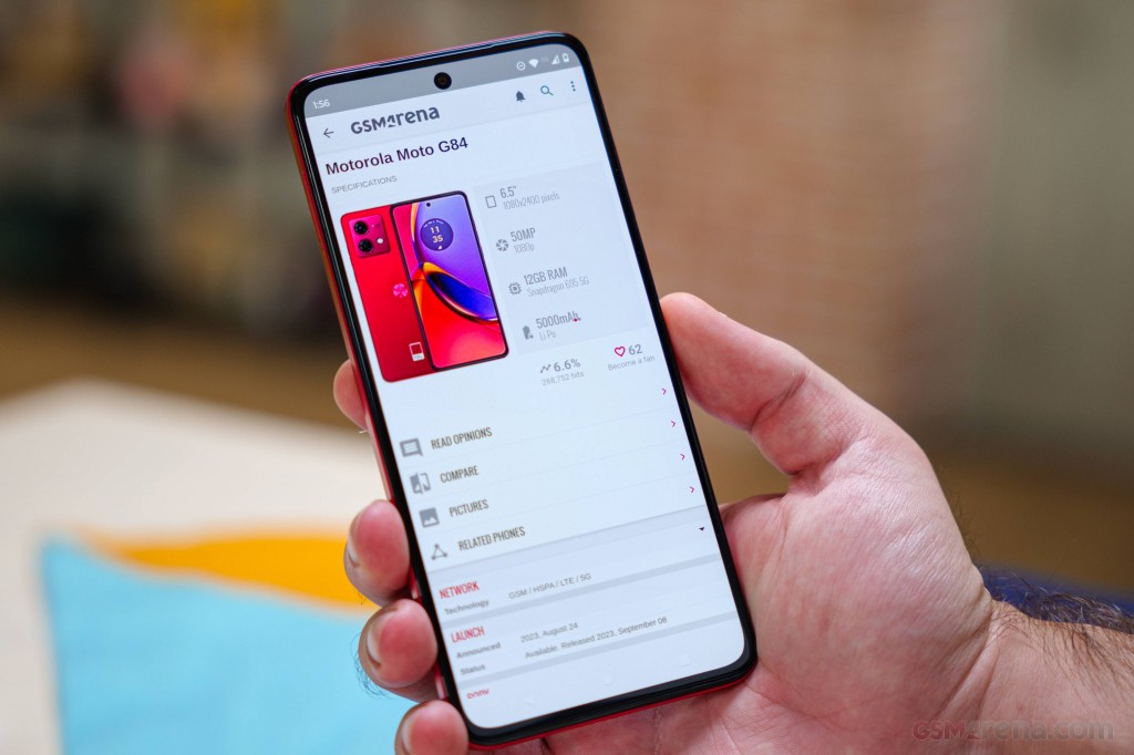 Motorola Moto G84 hands-on photo 26