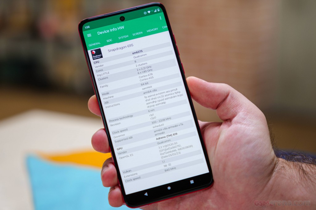 Motorola Moto G84 hands-on photo 27
