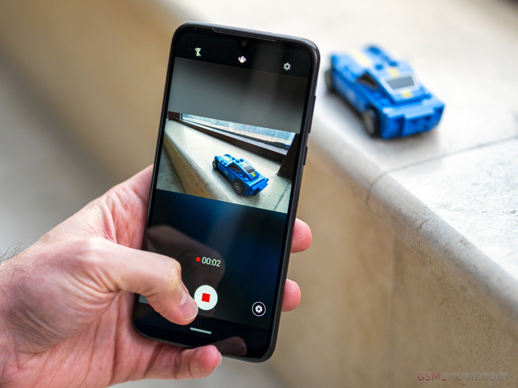 Motorola Moto G8 Plus hands-on photo 9